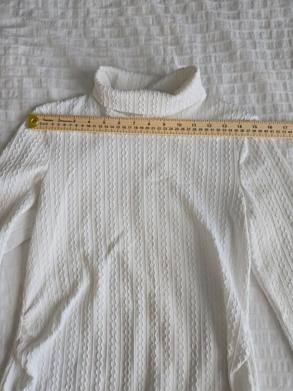 Maternity White Textured Turtleneck Top Size Small Long Sleeve Stretch - Picture 5 of 11